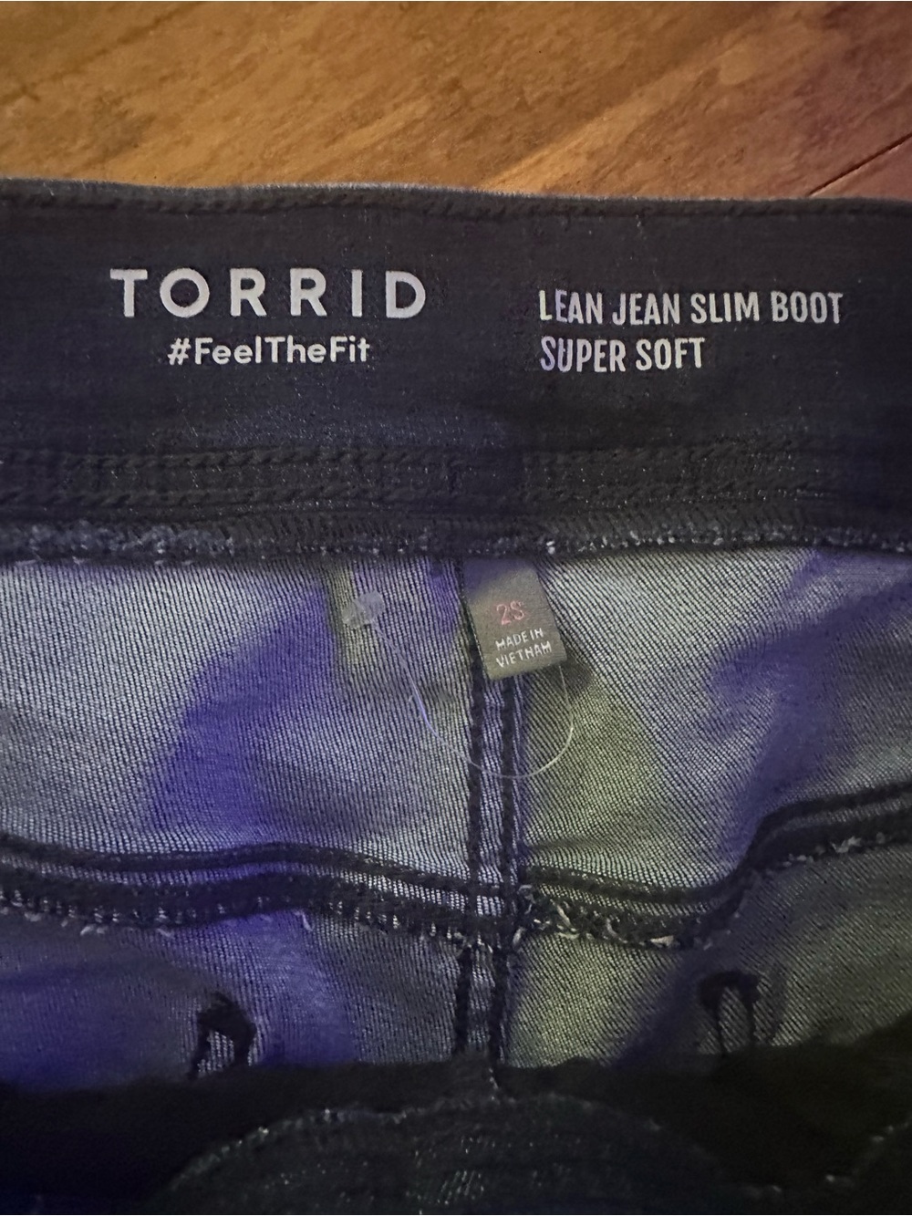Torrid Dark Wash Lean Jean Slim Boot Jeans Size 2X Short - Picture 4 of 6